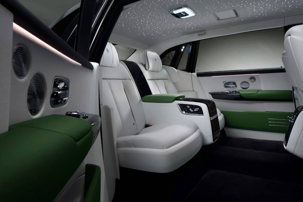 Rolls Royce Phantom II Rear seat