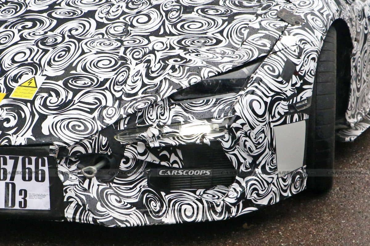 Lamborghini Aventador Successor Spyshot Headlight