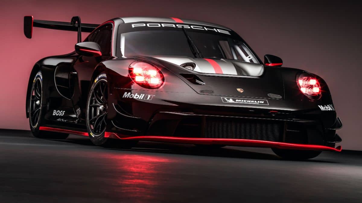 ポルシェ 911 GT3 R　排気量アップと空力の改善