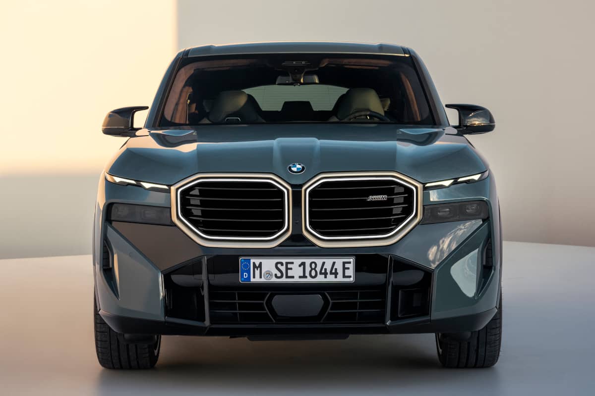 BMW XM Front