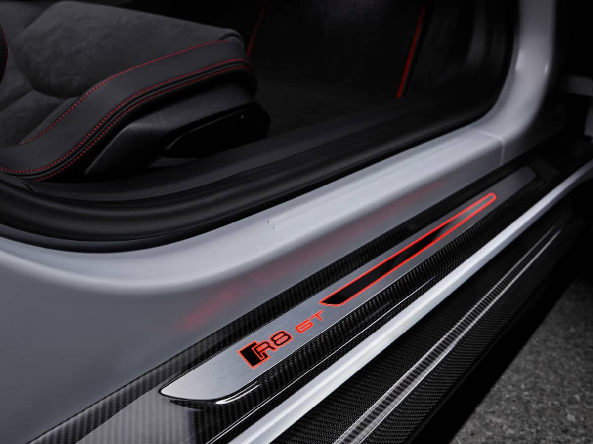 Audi R8 Coupe V10 GT RWD Scuff plate
