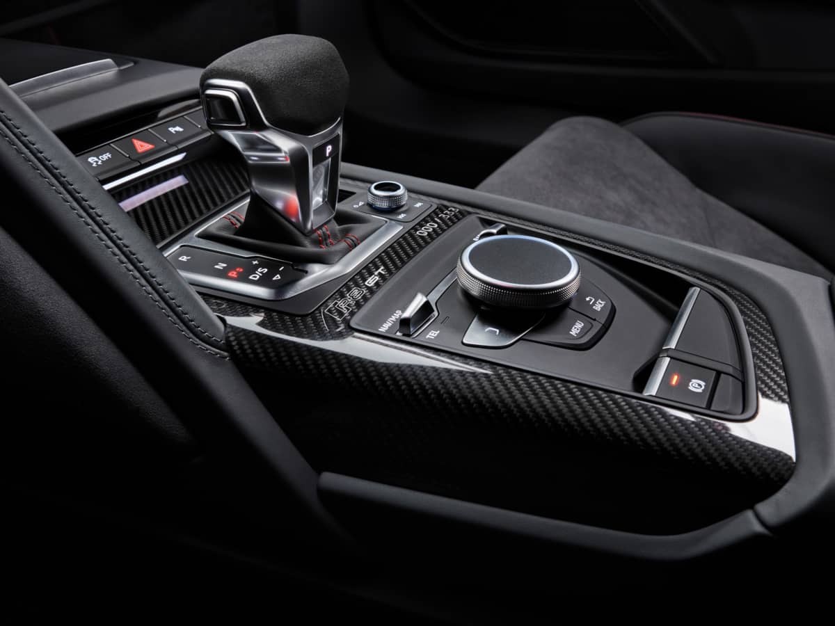 Audi R8 Coupe V10 GT RWD Console