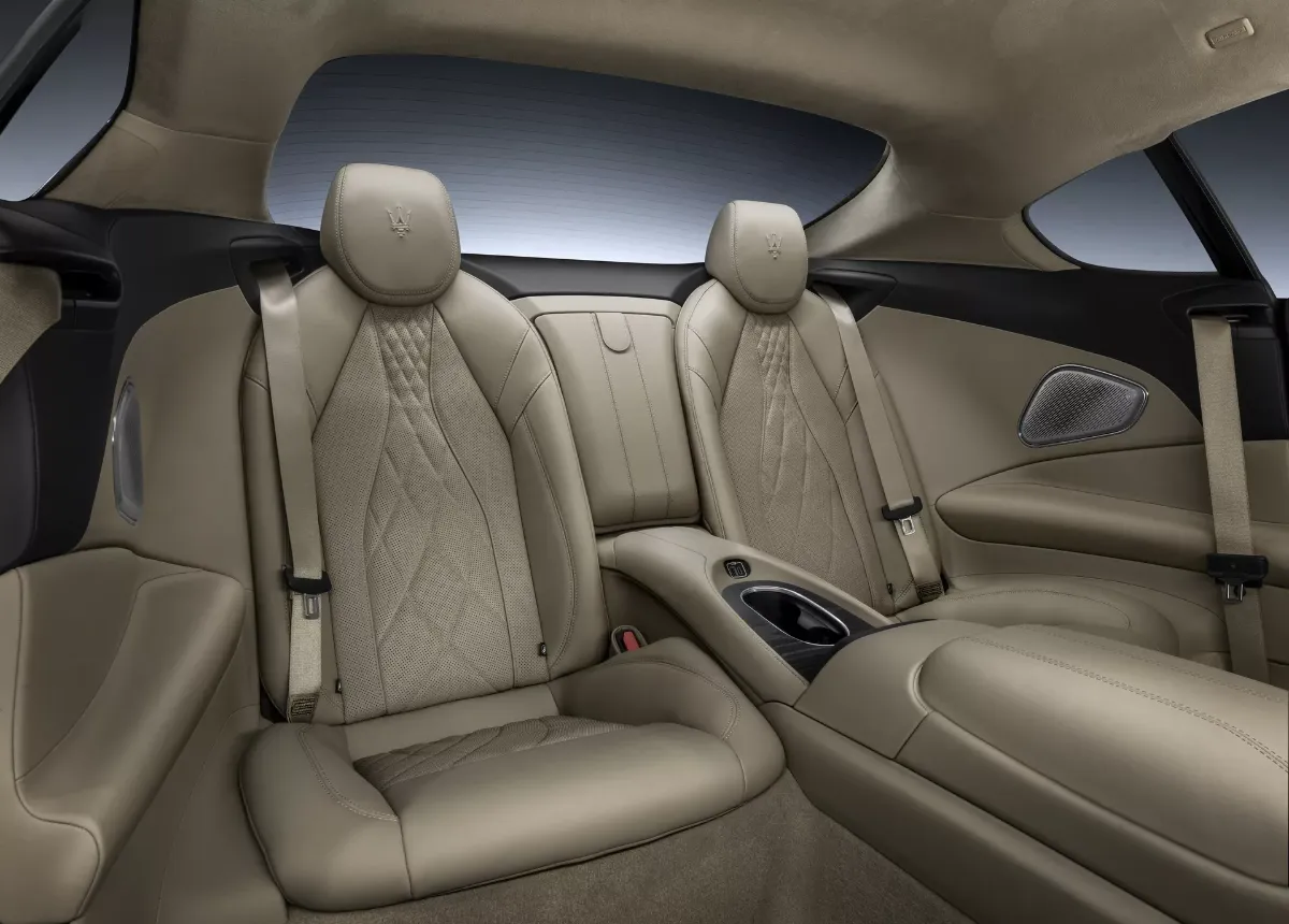 Maserati Gran Turismo Modena Rear seats