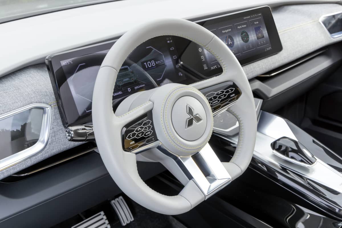 Mitsubishi XFC Concept Steering wheel