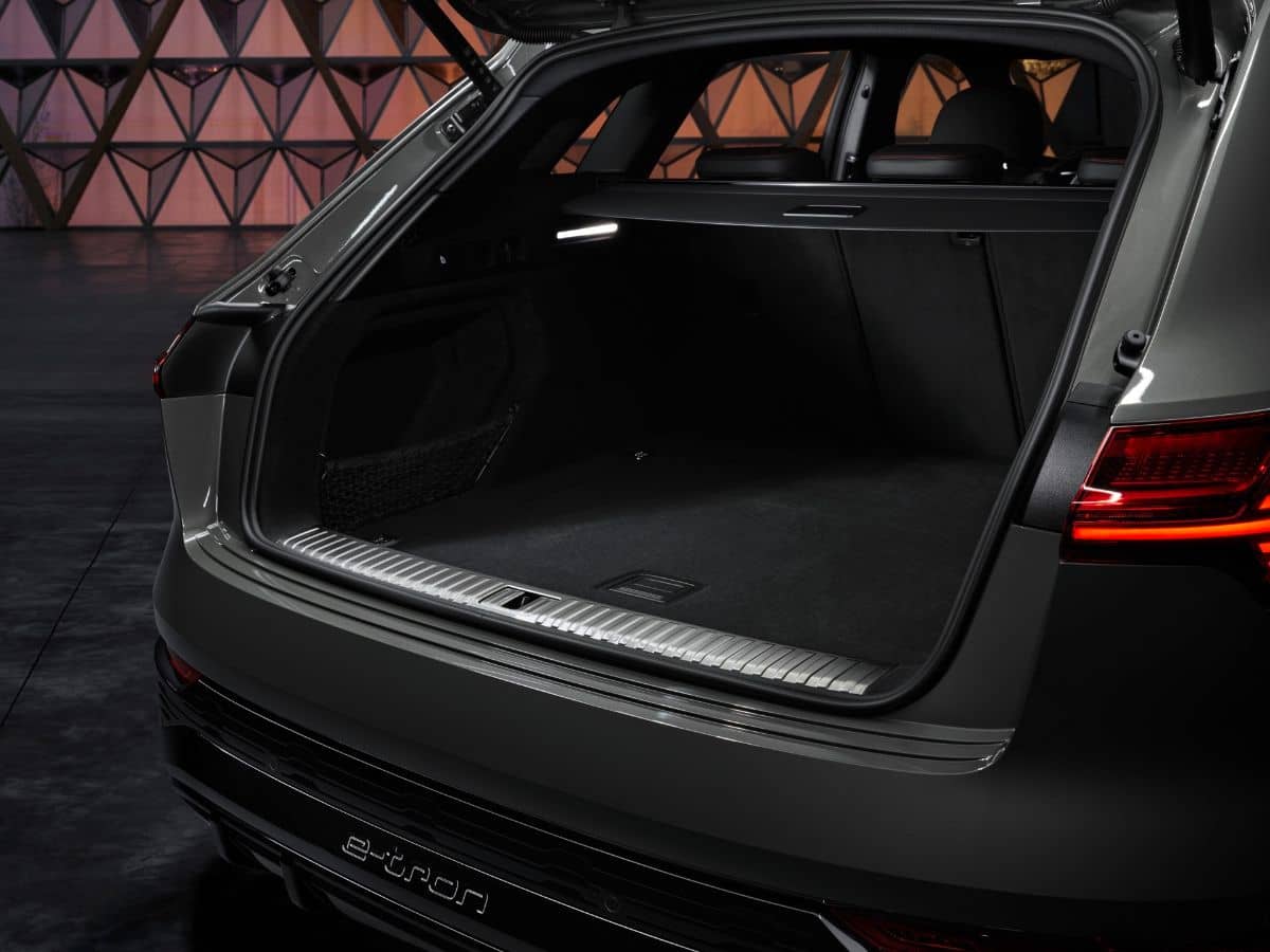 Audi Q8 e-tron Luggage