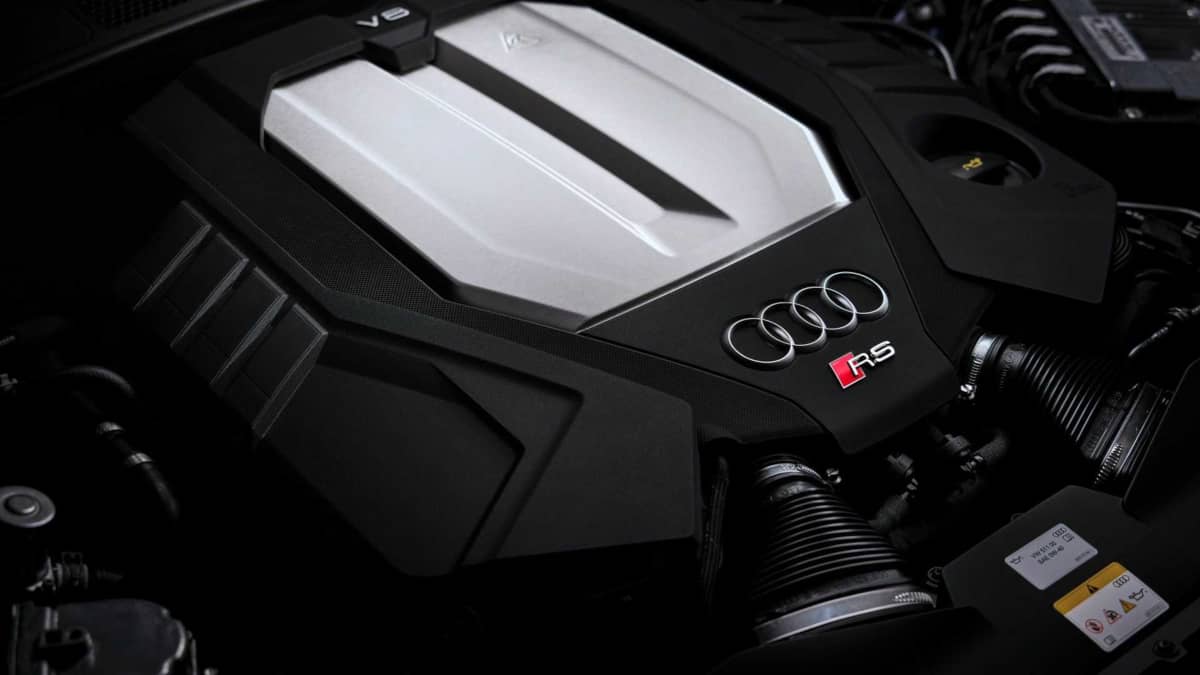 Audi RS6 Avant Performance Engine
