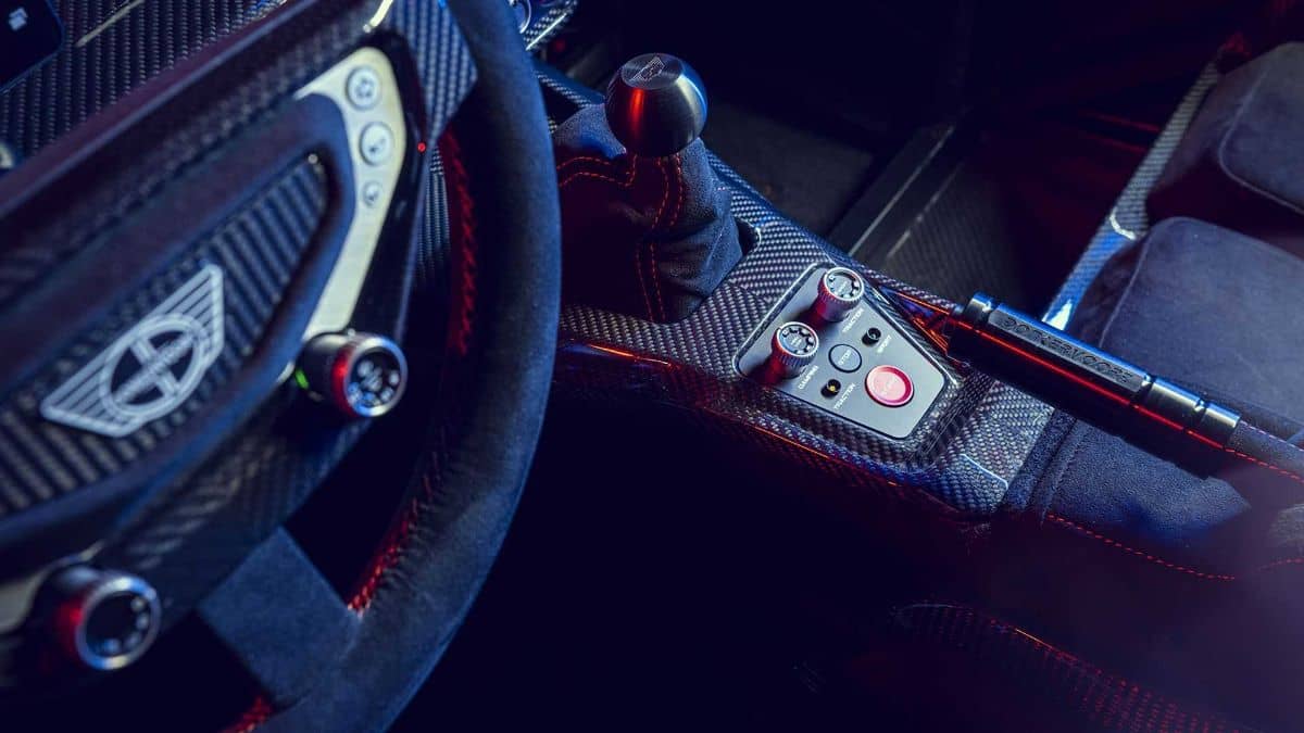 Donkervoort F22 Console