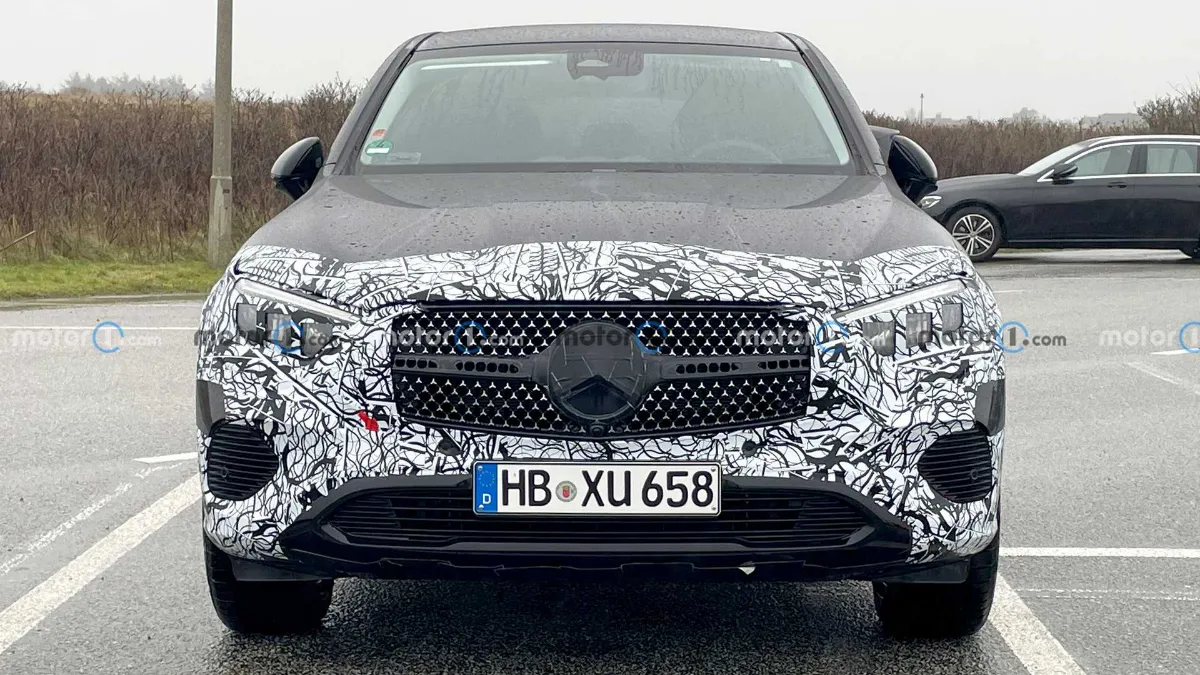 Mercedes-Benz GLC Coupe 2023 Prototype Spyshot Front