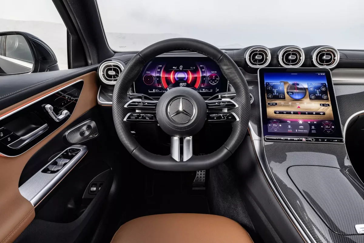 Mercedes-Benz GLC Coupe Cockpit