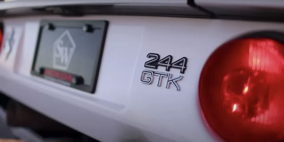 Ferrari 244 GTK Badge