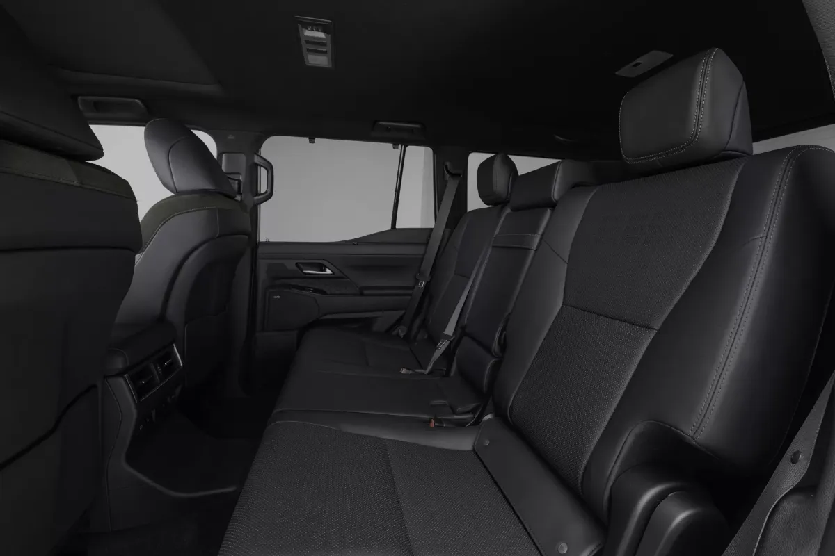 Lexus GX Rear seats