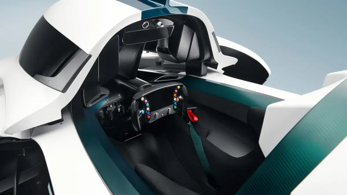 McLaren Solus GT Cockpit