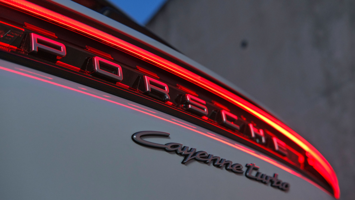 Porsche Cayenne Turbo E-Hybrid Taillight