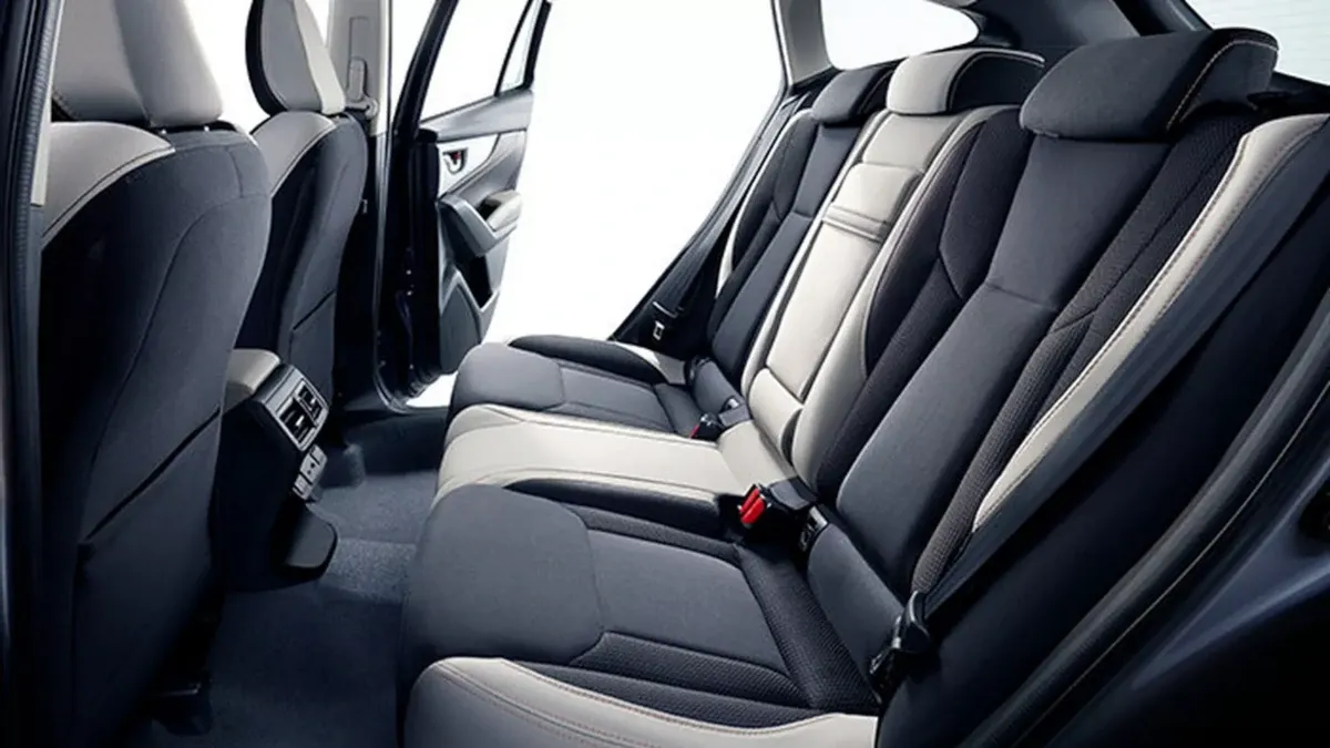 Subaru Leborg Layback  Rear seats