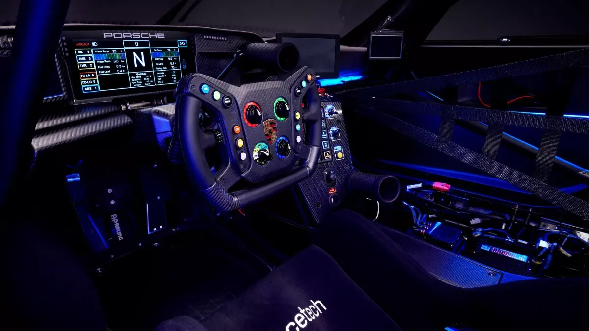 Porsche 911 GT3 R rennsport Cockpit