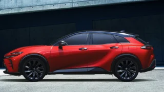Toyota Crown Sport Side
