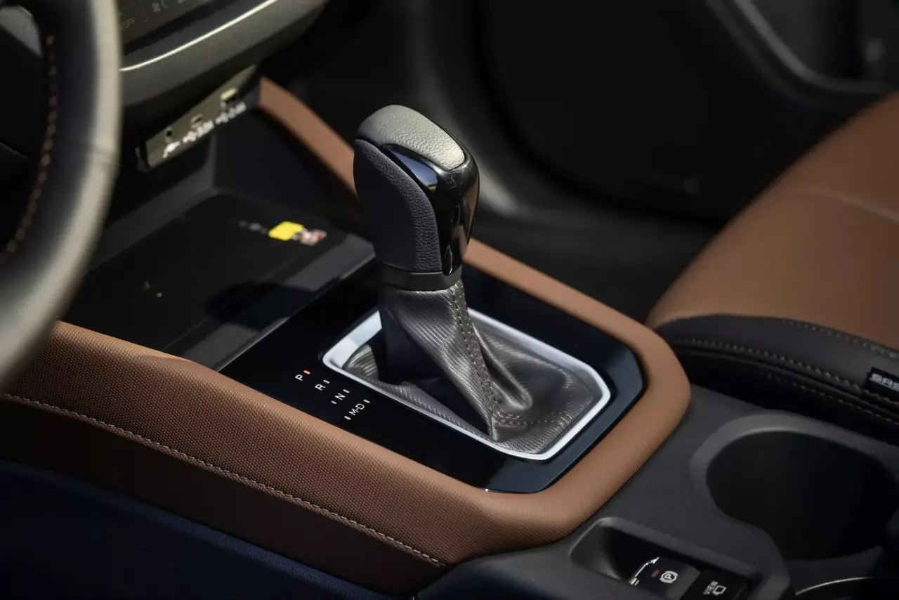 Subaru Forester 2024 Shift lever