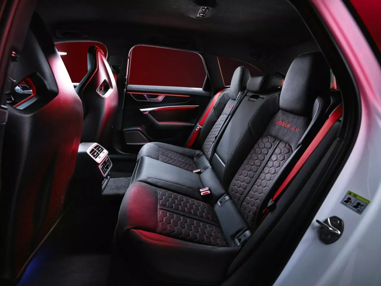 Audi RS6 Avant GT Rear seats